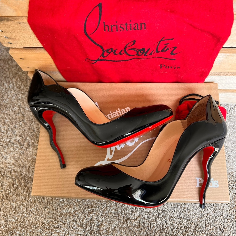 Christian Louboutin Black scalloped dolly black Heels - 6.5/7 size 37